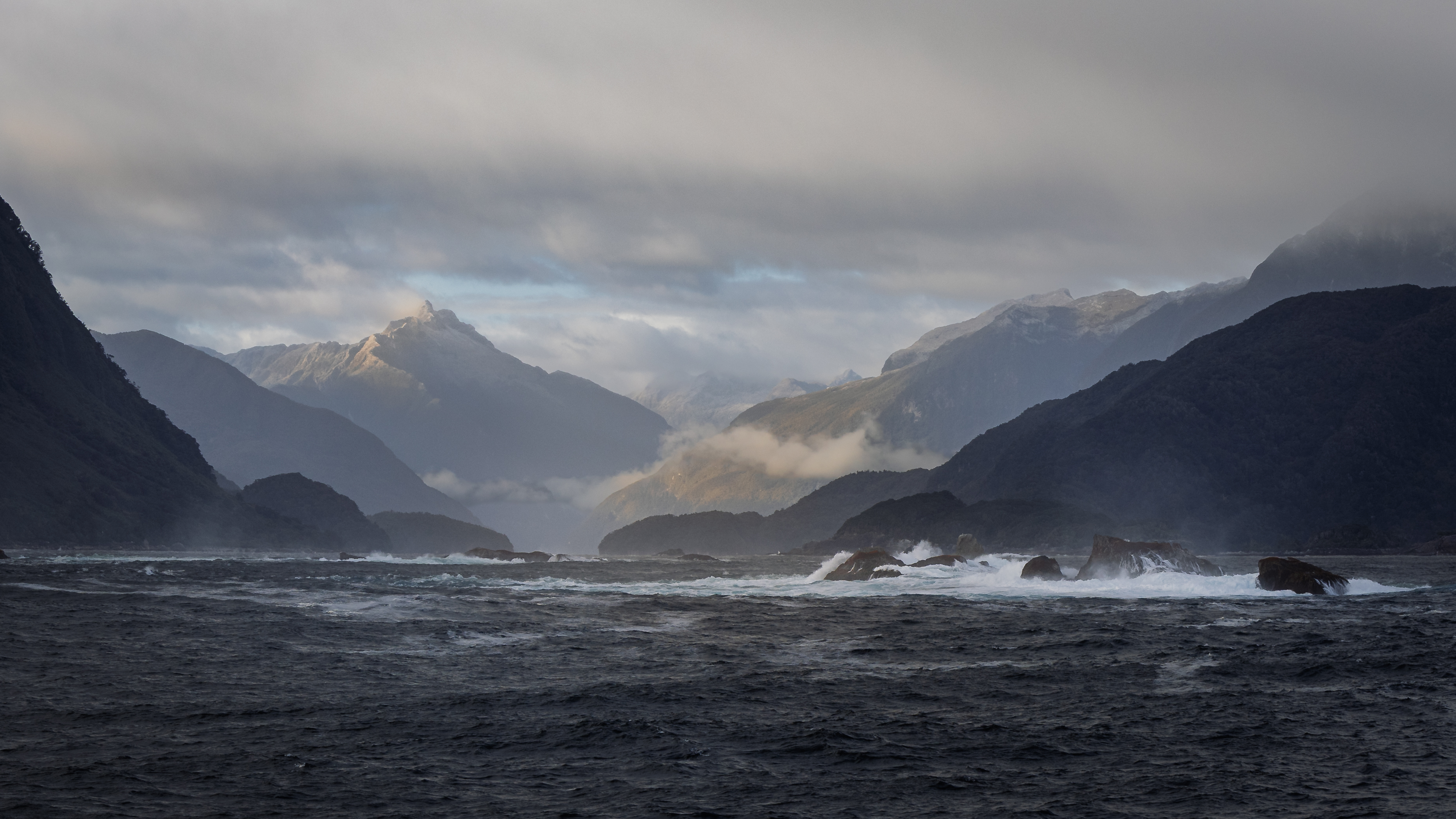 20260525 - Landscape-Seascape-Award-Highly-Commended-Doubtful Sound Cruise-8123.JPG